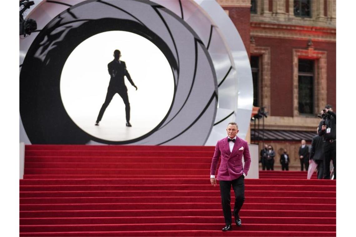 Daniel Craig vor der Weltpremiere des neuen James Bond "No Time to die" in der Royal Albert Hall. Foto: Matt Dunham/AP/dpa