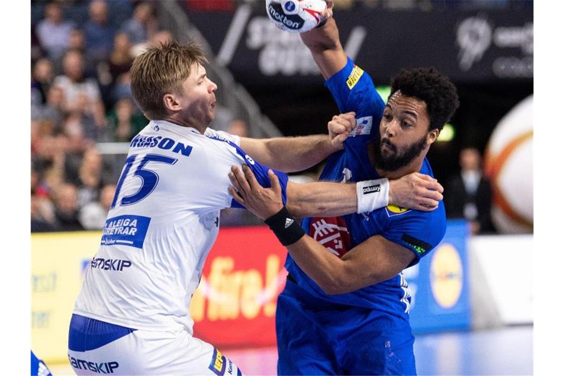Balingen-Weilstetten holt isländischen Nationalspieler Daniel Ingason (l) in Aktion. Foto: Marius Becker/dpa/Archivbild