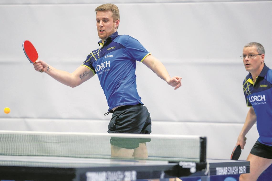 Zittern im oberen und unteren Murrtal Daniel Quiram (vorne) darf mit dem TSV Oberbrüden für die Aufstiegsrelegation zur Verbandsklasse planen. Foto: A. Becher