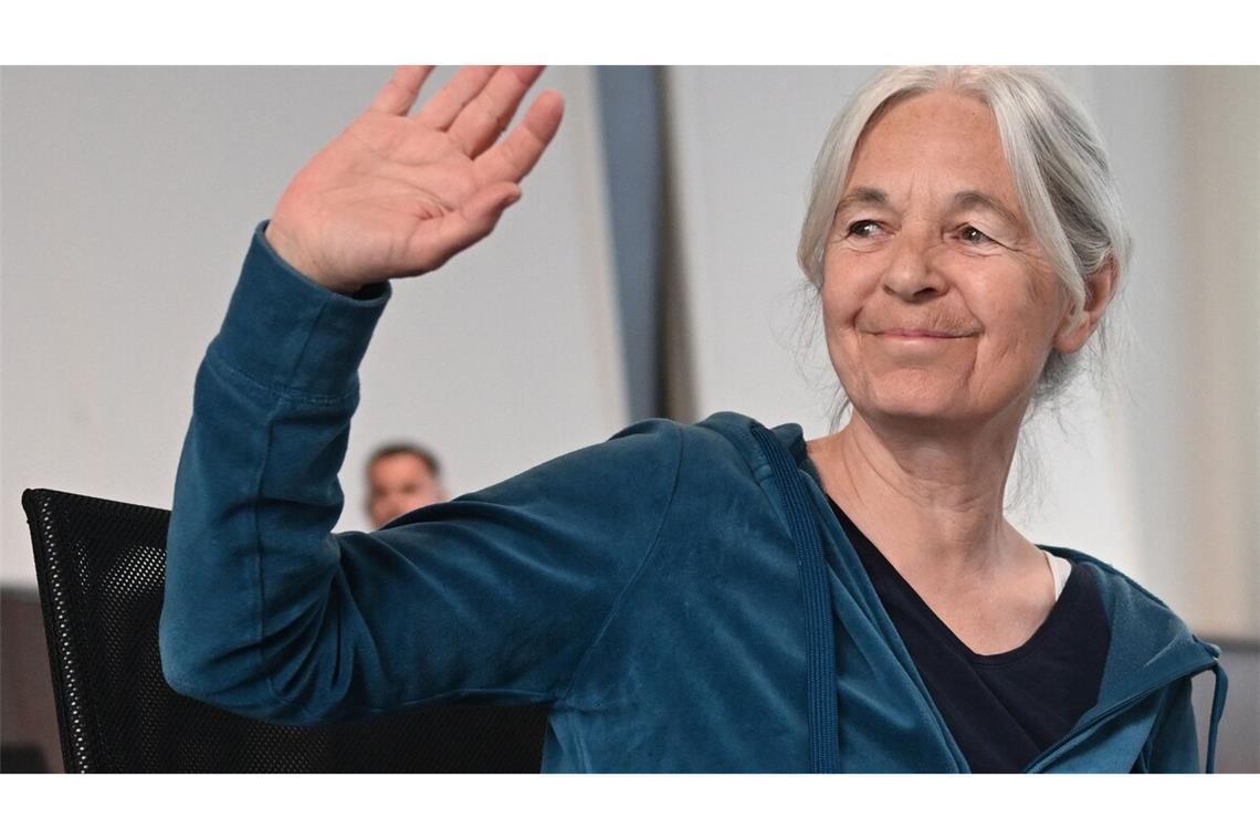 Daniela Klette zeigt bei der Urteilsverkündung ihr freundliches Gesicht.