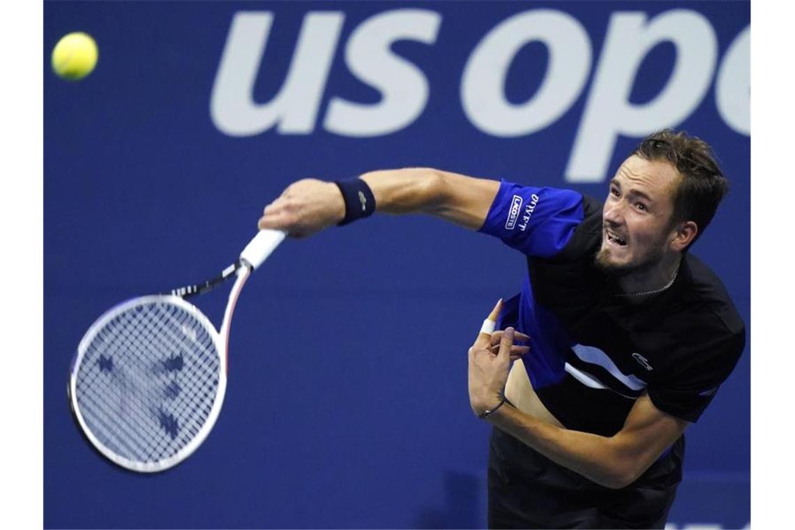 Aus für Melbourne-Siegerin Kenin, Medwedew siegt souverän Daniil Medwedew erreicht bei den US Open das Viertelfinale. Foto: Frank Franklin II/AP/dpa