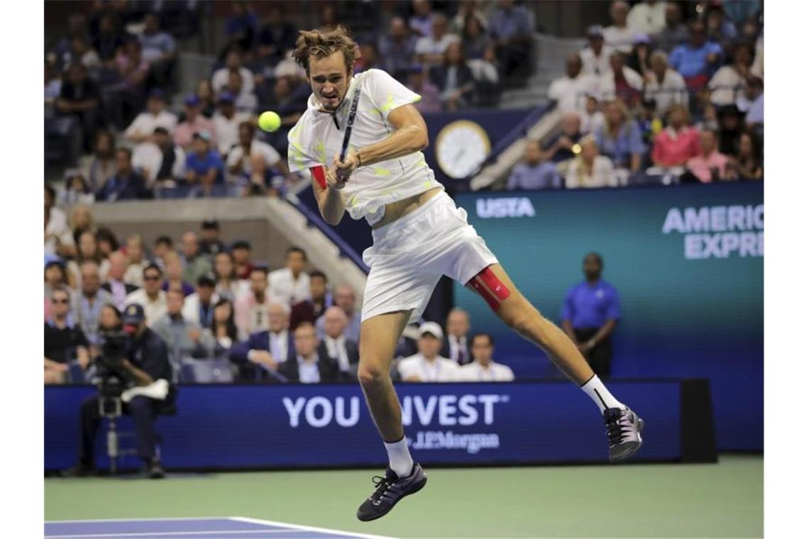 Daniil Medwedew lieferte Rafael Nadal einen harten Kampf. Foto: Charles Krupa/AP