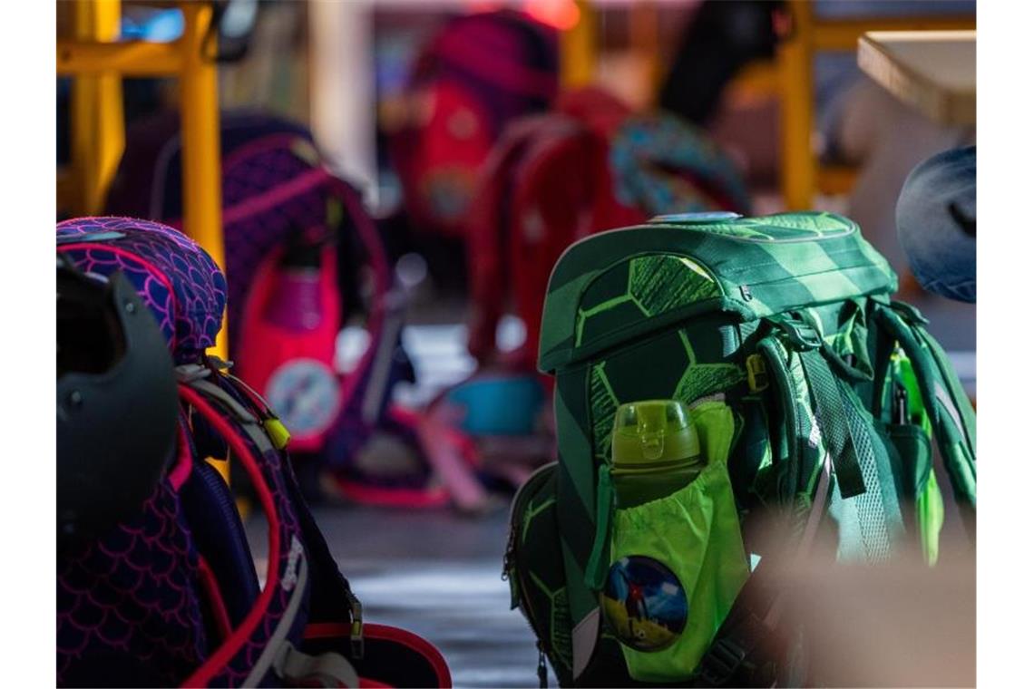 Dank sinkender Corona-Zahlen soll möglichst bald wieder Normalität an Deutschlands Schulen herrschen. Foto: Rolf Vennenbernd/dpa