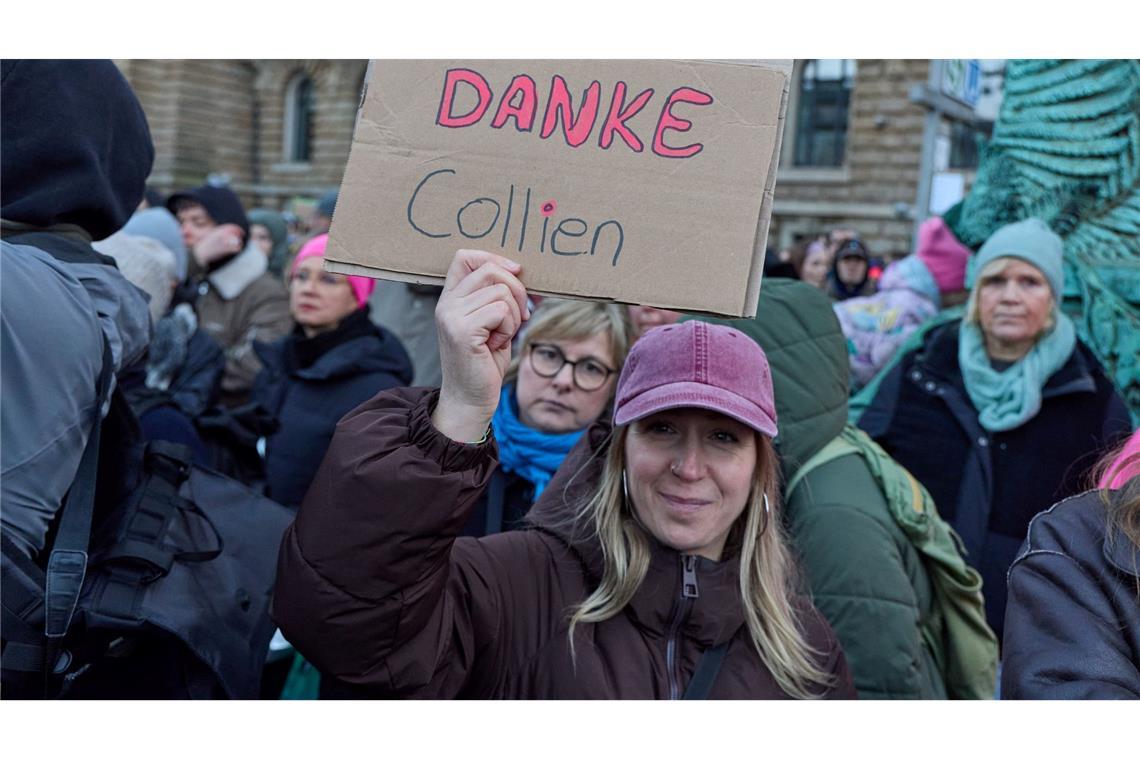 "Danke Collien" war auf einem Plakat zu lesen.