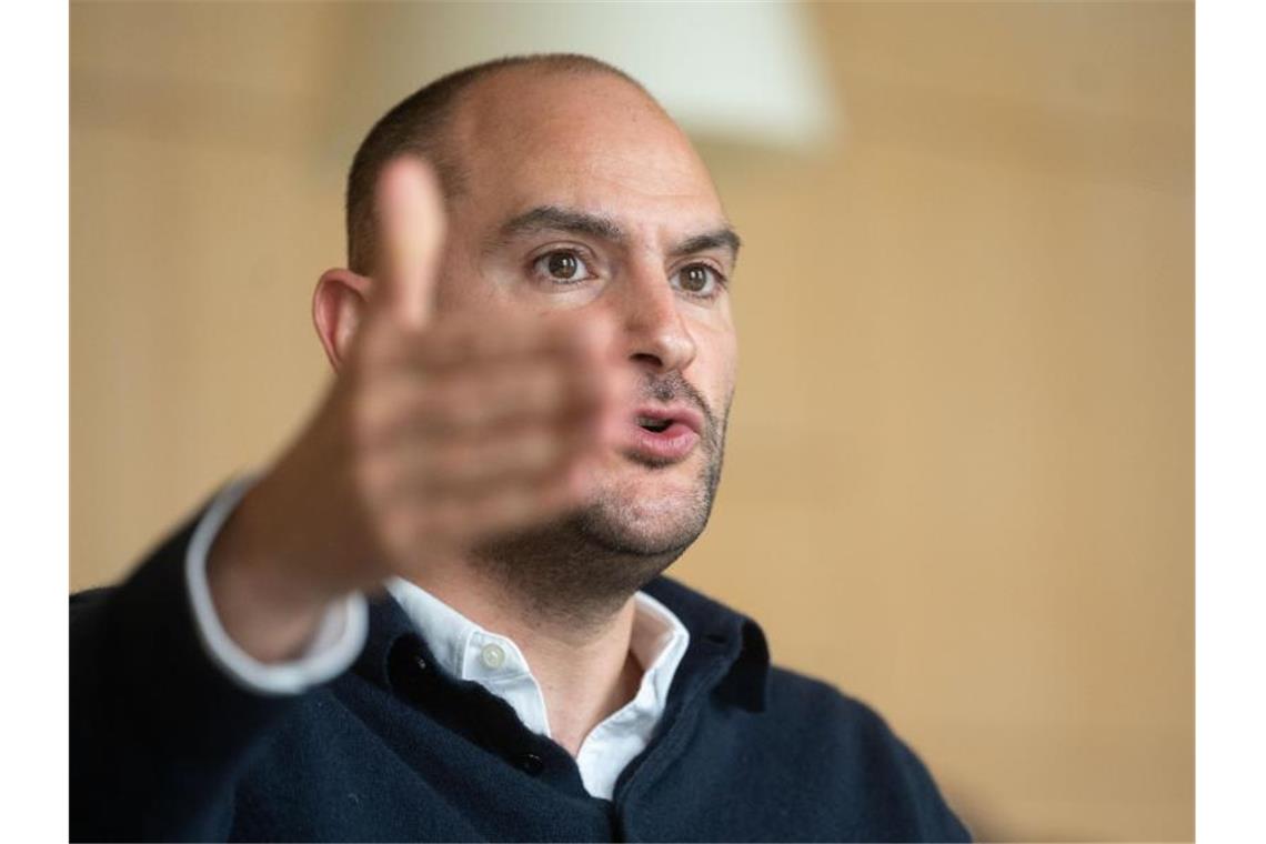 Bayaz hält Sanierung der Staatsoper für „unausweichlich“ Danyal Bayaz (Bündnis 90/Die Grünen), Finanzminister von Baden-Württemberg. Foto: Marijan Murat/dpa