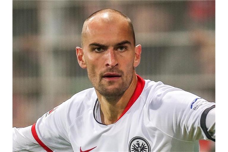 Darf von Beginn an für Frankfurt stürmen: Bas Dost. Foto: Andreas Gora/dpa