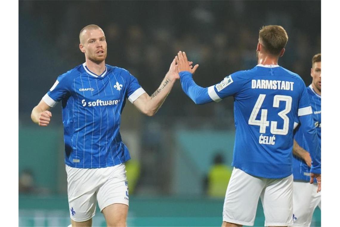 Darmstadt 98 feierte am Böllenfalltor einen Heimsieg gegen den 1. FC Nürnberg. Foto: Thomas Frey/dpa