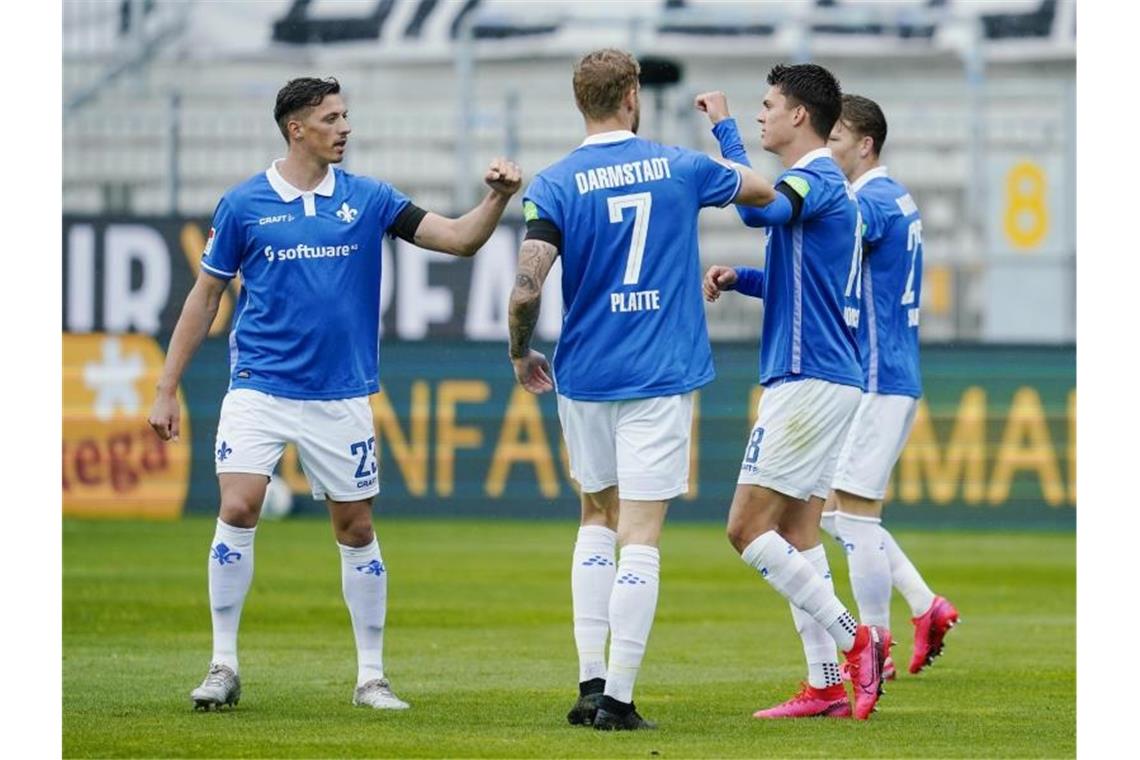 Darmstadt 98 setzte sich daheim gegen den FC St. Pauli durch. Foto: Uwe Anspach/dpa-Pool/dpa