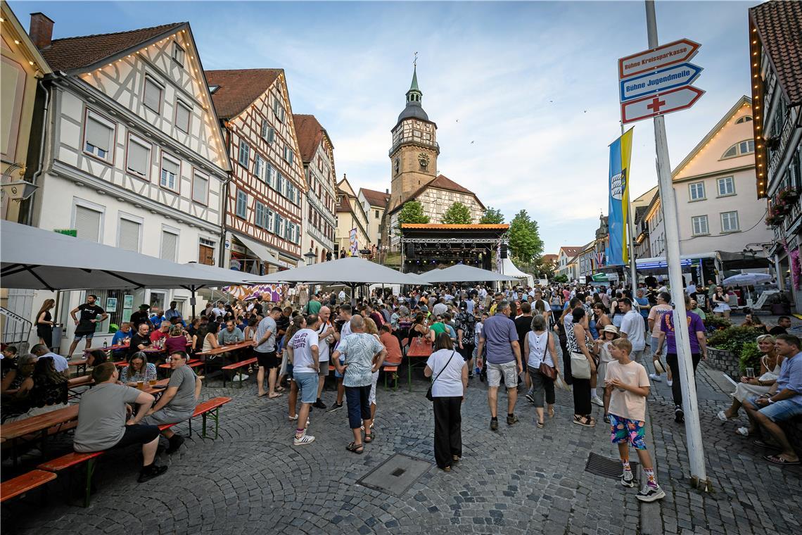 Das 54. Backnanger Straßenfest ist gestartet.
