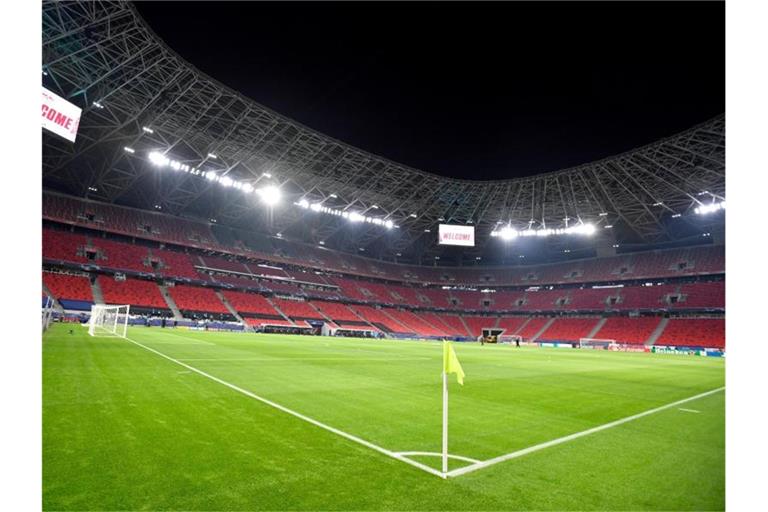 Das Achtelfinal-Hinspiel in der Champions League zwischen RB Leipzig und dem FC Liverpool findet in Budapest statt. Foto: Marton Monus/dpa