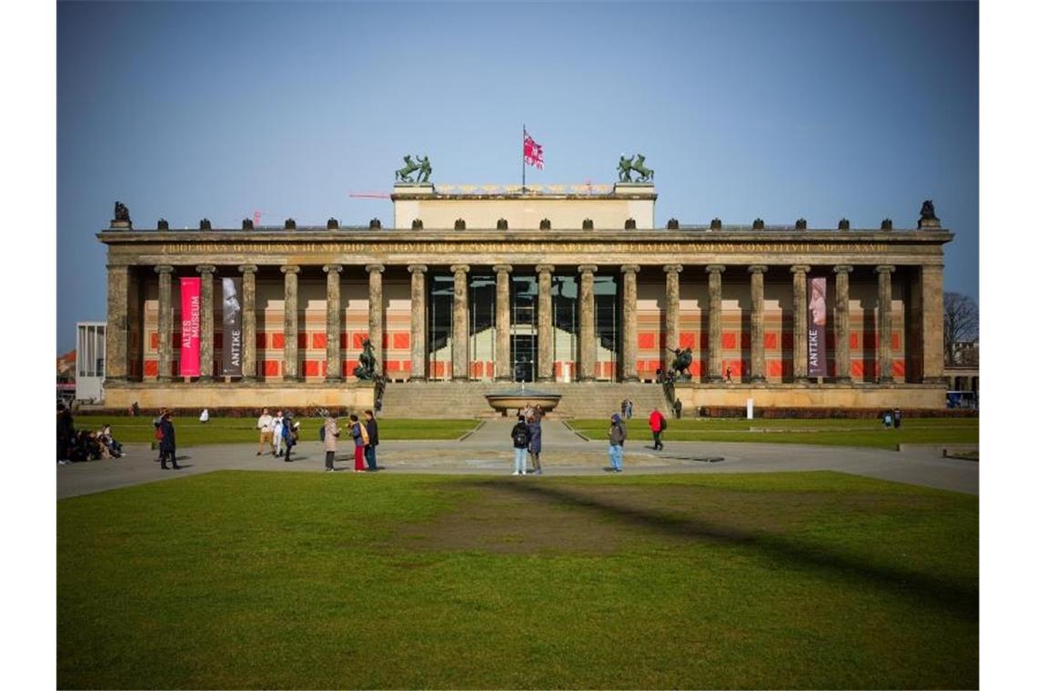 Erneut Vandalismus auf der Berliner Museumsinsel Das Alte Museum hinter dem Lustgarten auf der Berliner Museumsinsel. Foto: Jens Kalaene/dpa-Zentralbild/ZB