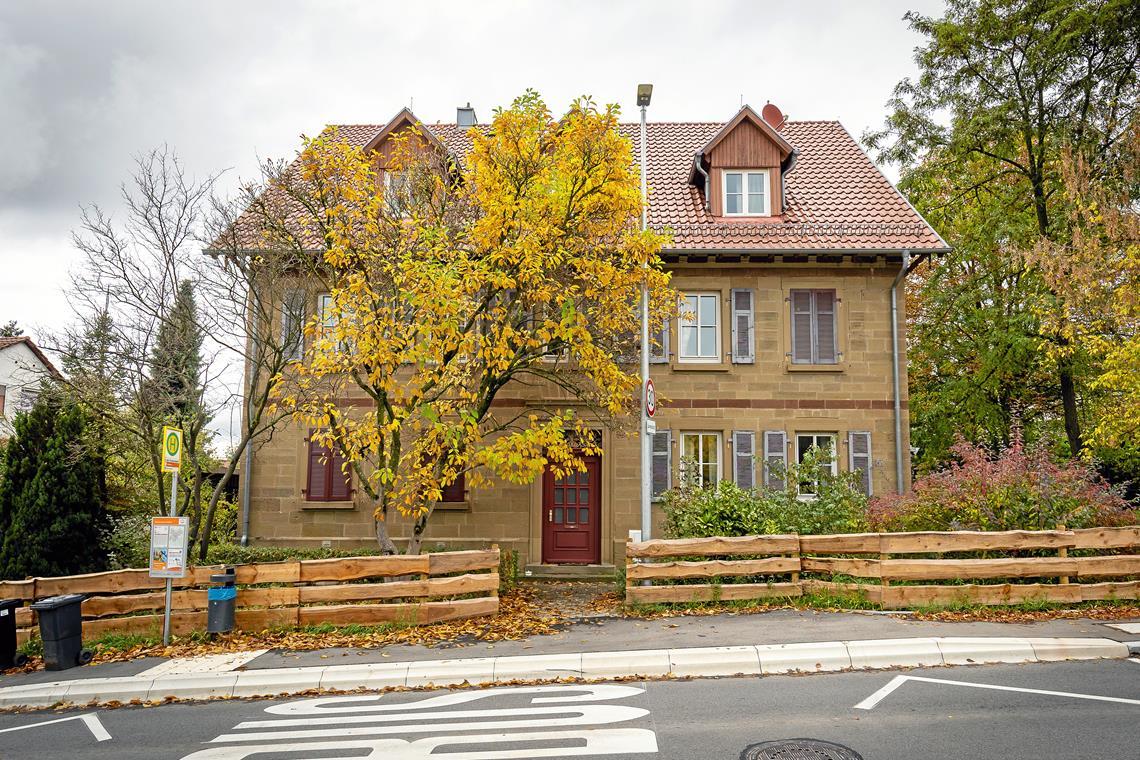 Altes Pfarrhaus von Allmersbach im Tal wird neuer Kita-Standort Das alte Pfarrhaus in Allmersbach soll einen Anbau erhalten und zukünftig Kindergartengruppen beherbergen. Foto: Alexander Becher