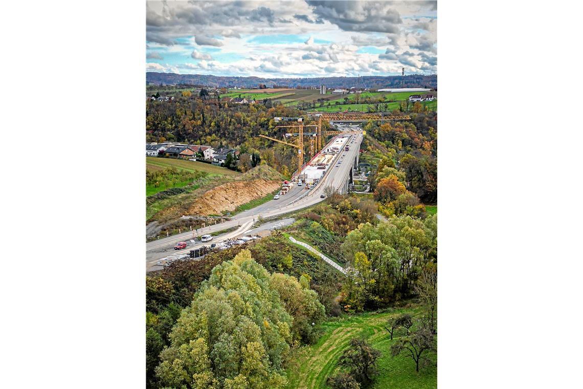 Das alte und das neue Viadukt Baustellen B14, 4-spuriger Ausbau der B14 bis Back...