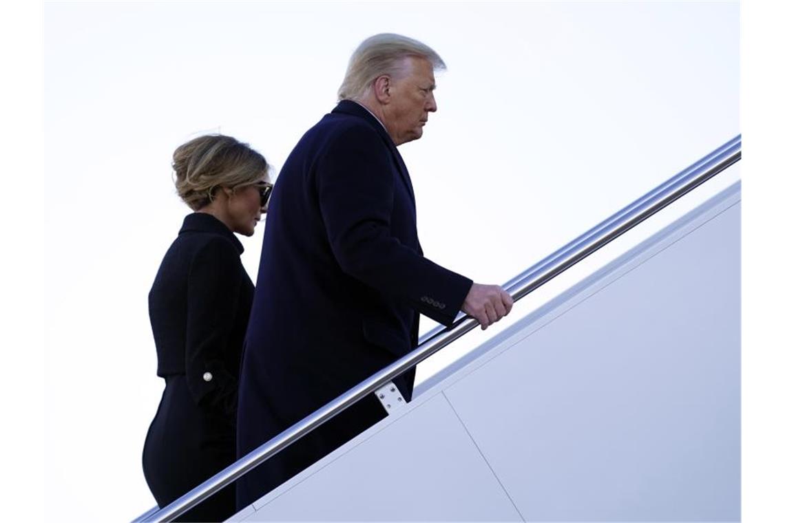 Zweites Amtsenthebungsverfahren gegen Trump nimmt Fahrt auf Das Amtsenthebungsverfahren gegen den früheren US-Präsidenten Donald Trump nimmt Fahrt auf. Foto: Manuel Balce Ceneta/AP/dpa