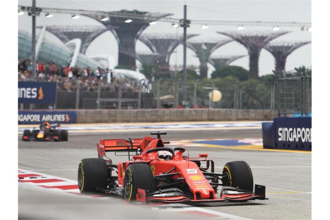 „Das Auto macht noch nicht, was ich will. Es ist zu nervös und rutscht zuviel“, sagt Vettel über seinen Ferrari. Foto: Then Chih Wey/XinHua