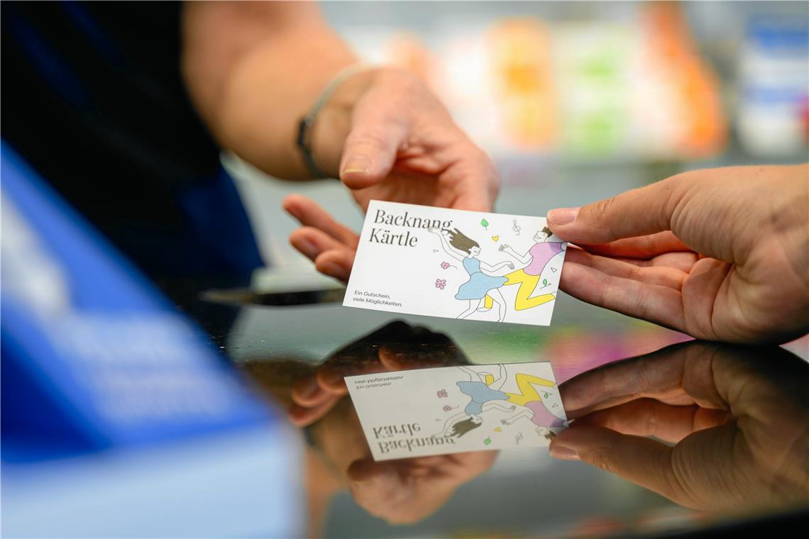 Das Backnang-Kärtle soll die Mitarbeiterinnen und Mitarbeiter der Stadt motivieren, der Betrag wird aber halbiert. Foto: Stephan Haase