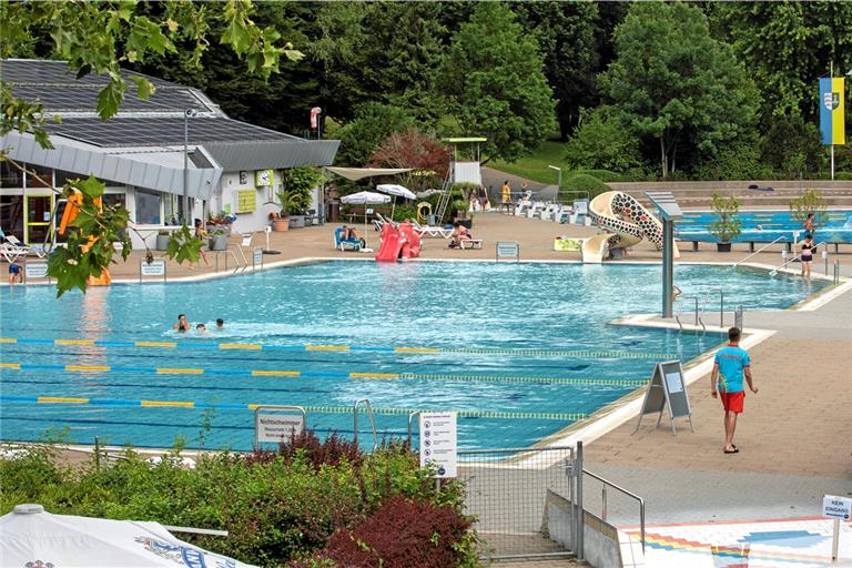 Das Backnanger Wonnemar strebt eine Öffnung am 7. Juni an. Bis zu 1000 Gäste dürfen sich gleichzeitig im Freibad aufhalten. Archivfoto: A. Becher