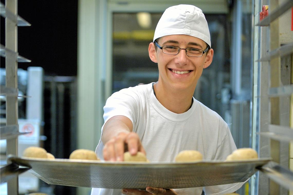 Mehr Jugendliche ergreifen handfeste Berufe Das Bäckerhandwerk bietet traditionell zahlreiche Ausbildungsstellen an. Auch hier herrscht enormer Bedarf an Fachkräften. Foto: amh-online.de