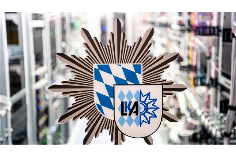 Das bayerische LKA führte die Festnahmen durch. (Symbolbild)