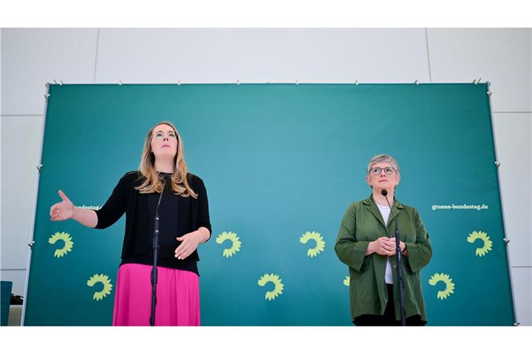 Das Bild der alltagsfernen Elite-Partei verfange, schreiben die Fraktionsvorsitzenden Katharina Dröge und Britta Haßelmann in einem internen Strategiepapier.