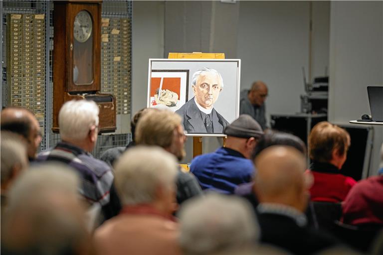 Das Bild von Max Josef Metzger mit dem enthaupteten Paulus im Hintergrund stand im Zentrum der Veranstaltung. Foto: A. Becher