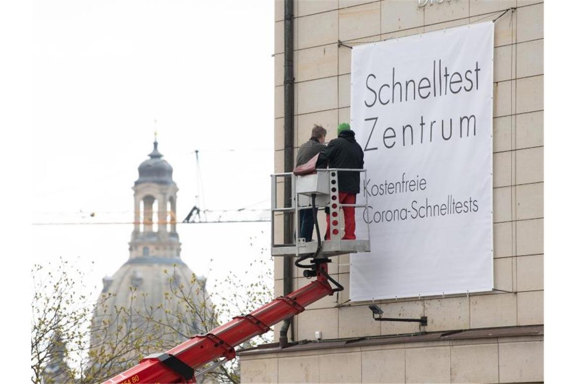 Das Bilderberg Bellevue Hotel in Dresden wird zur Teststation. Foto: Sebastian Kahnert/dpa-Zentralbild/dpa