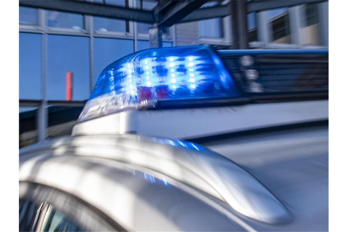 Motorradfahrer bei Überholmanöver lebensgefährlich verletzt