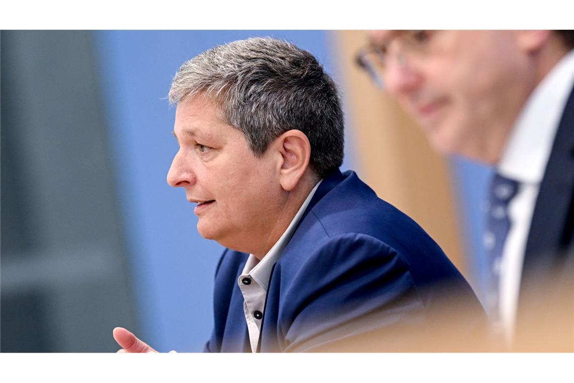 BSI: Attacken wie bei der DB sollen oft Unsicherheit schüren