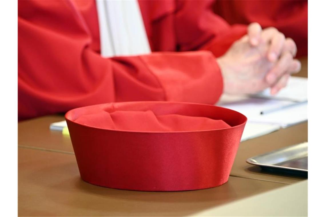 Corona-Hilfen: EU will pünktlichen Start trotz Eilantrag Das Bundesverfassungsgericht muss sich mit dem Corona-Hilfspaket der EU befassen. Foto: Uli Deck/dpa