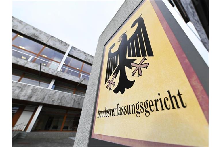 Das Bundesverfassungsgericht soll entscheiden, ob es ein europäisches Einheitspatent geben wird. Foto: Uli Deck/dpa