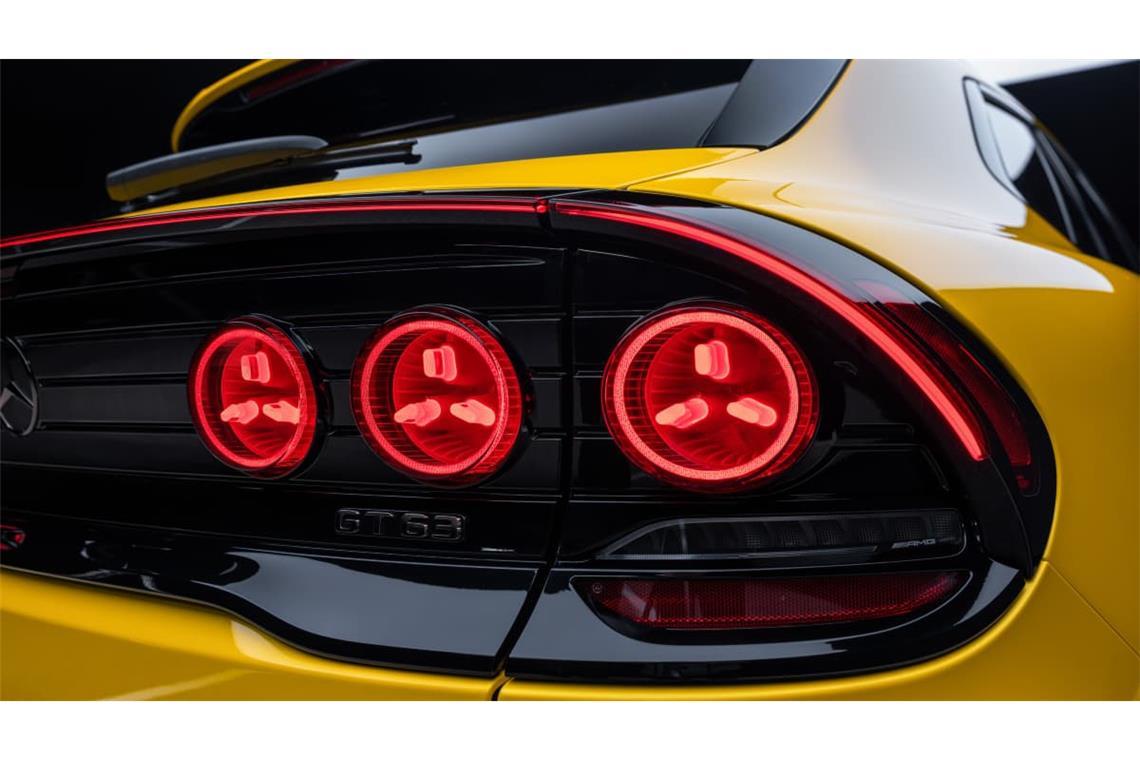 Das Design der Rückleuchten blieb auch dem AMG GT SUV nicht erspart.