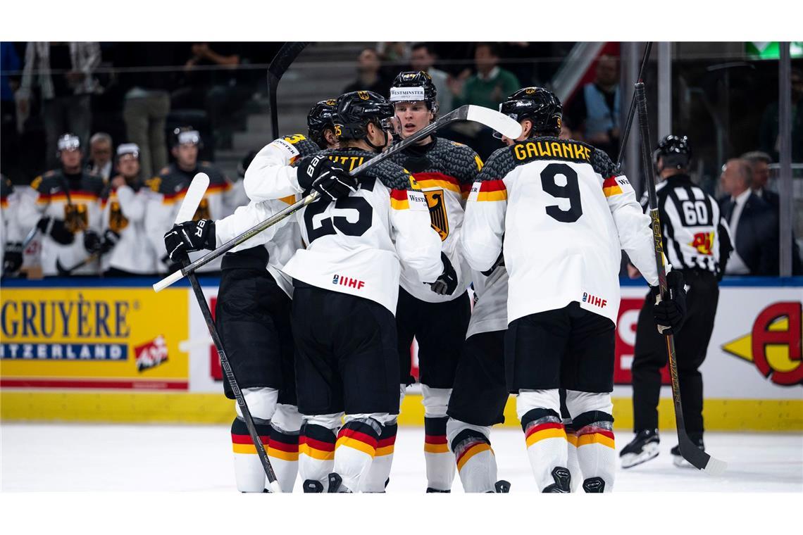 Das deutsche Eishockey-Team trat gegen die USA verbessert auf.