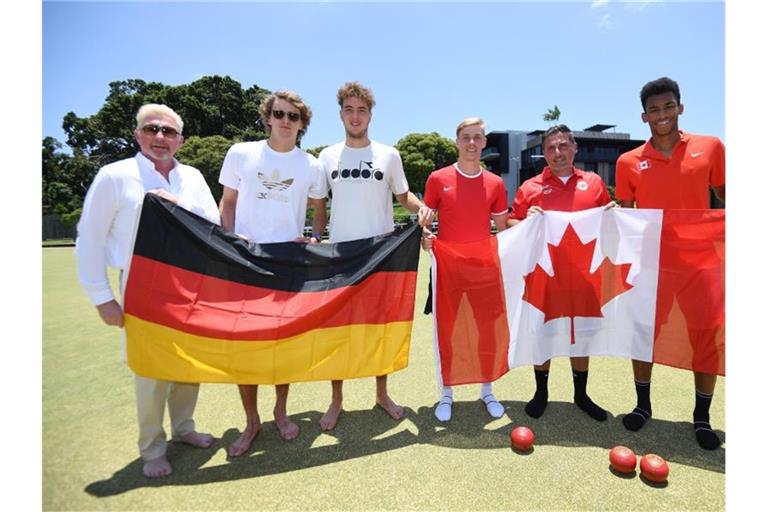 Das deutsche Team um Kapitän Boris Becker, Alexander Zverev und Jan-Lennard Struff (l-r) trifft unter anderem auf Kanada. Foto: Dan Peled/AAP/dpa