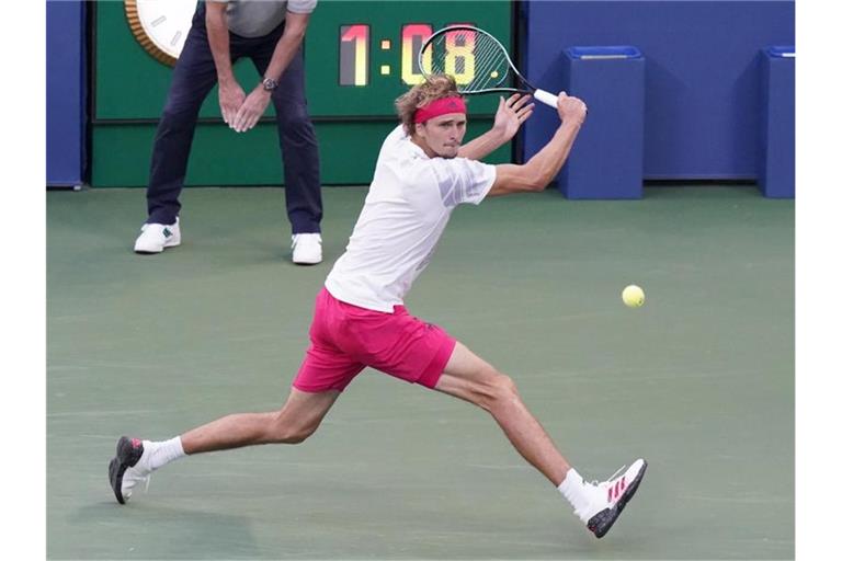 Das Drittrundenspiel zwischen Zverev und Mannarino hatte mit einigen Stunden Verspätung begonnen. Foto: Frank Franklin II/AP/dpa