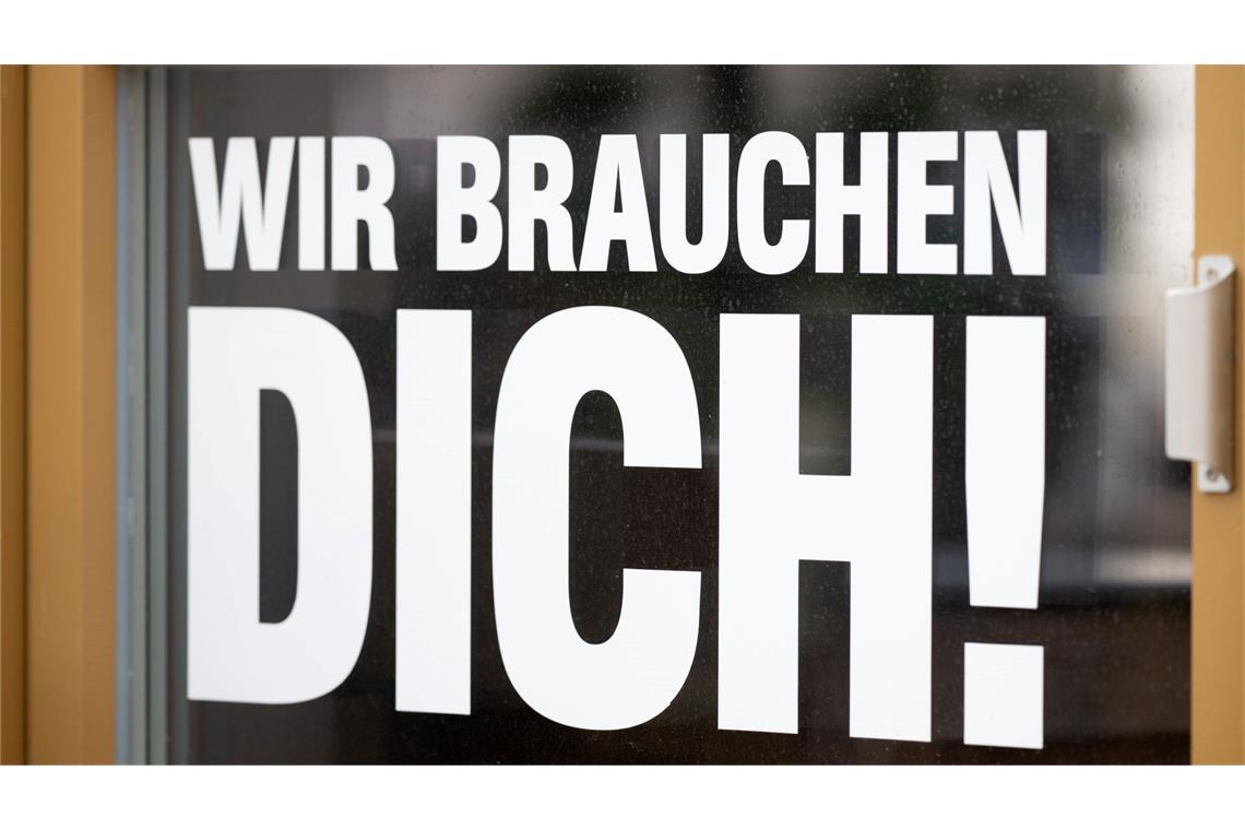 Du oder Sie? Warum die Anrede immer kniffliger wird Das "Du" ist allgegenwärtig. (Symbolbild)