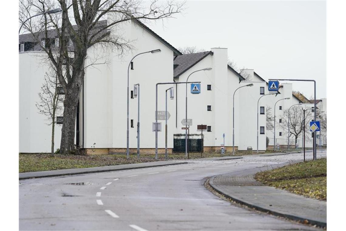 Hunderte neue Wohnungen auf ehemaligem US-Gelände geplant Das ehemalige Gelände der US-Siedlung „Patrick-Henry-Village“. Foto: Uwe Anspach/dpa