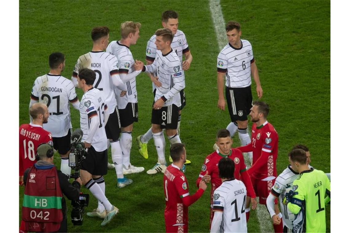 Das bringt die Fußball-Woche: Quali-Ende & Trainersuche Das EM-Ticket ist gebucht, nun geht es für die deutsche Nationalmannschaft um den Gruppensieg. Foto: Bernd Thissen/dpa