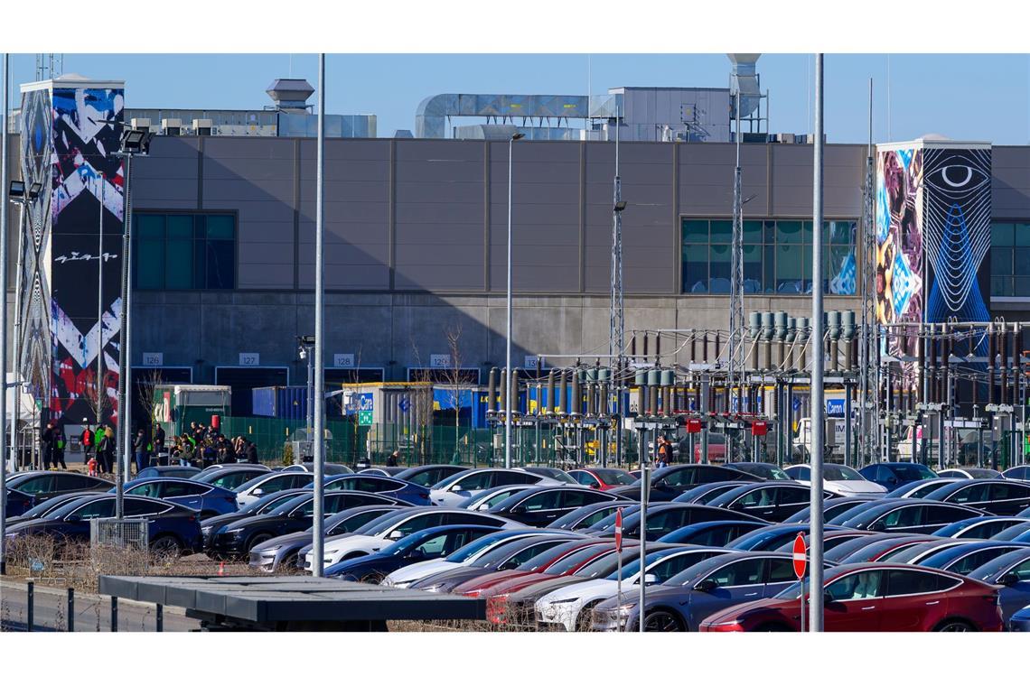 Das Ergebnis der Betriebsratswahl bei Tesla in Grünheide steht fest. (Archivbild)