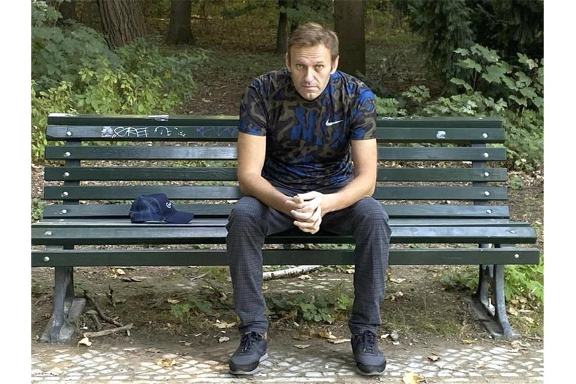 Das erste Foto des russischen Oppositionsführers Alexej Nawalny nach seiner Entlassung aus der Berliner Charité. Foto: Uncredited/navalny/Instagram/dpa