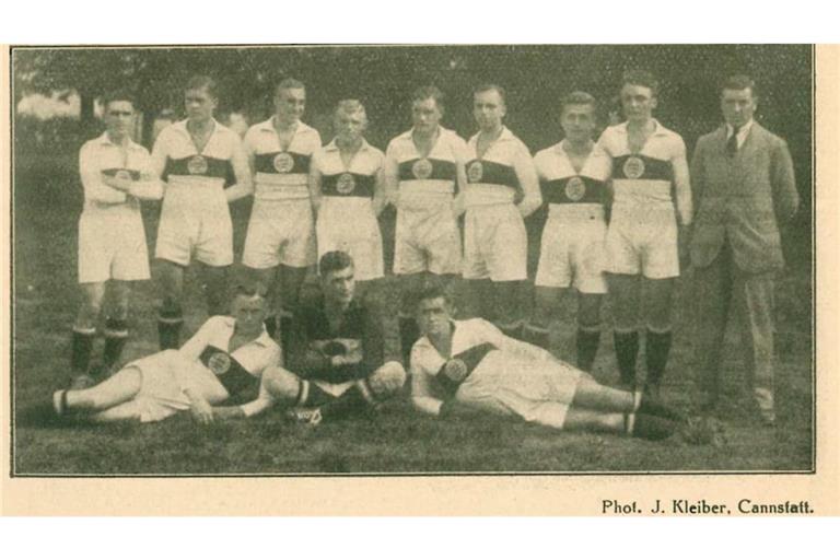 Das erste Mannschaftsfoto des VfB im Brustring. Es datiert vom 13. September 1925.
