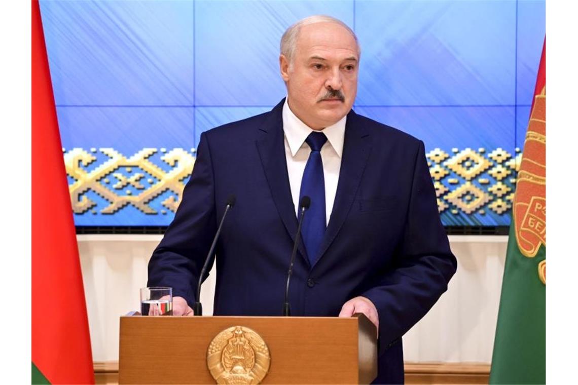 Heftiger Streit über Lage in Belarus im UN-Menschenrechtsrat Das EU-Parlament fordert direkte Sanktionen gegen den belarussischen Präsidenten Alexander Lukaschenko. Foto: Andrei Stasevich/BelTA/AP/dpa