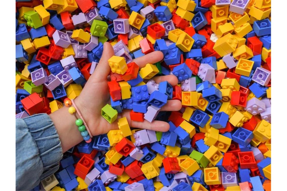 EU-Gericht bestätigt Markenschutz für Lego-Design Das Europäische Gericht hat in einem am Mittwoch bekanntgegebenen Urteil entschieden, dass das Design der Bausteine schutzwürdig ist. Foto: Patrick Pleul/dpa-Zentralbild/dpa
