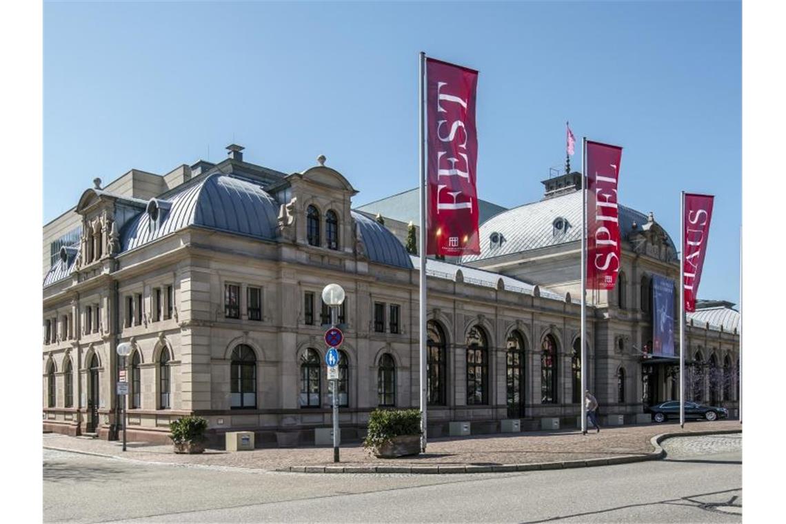 Kartenverkauf für Osterfestspiele 2022 startet Das Festspielhaus Baden-Baden ist bei Tageslicht zu sehen. Foto: Uli Deck/dpa/Archivbild
