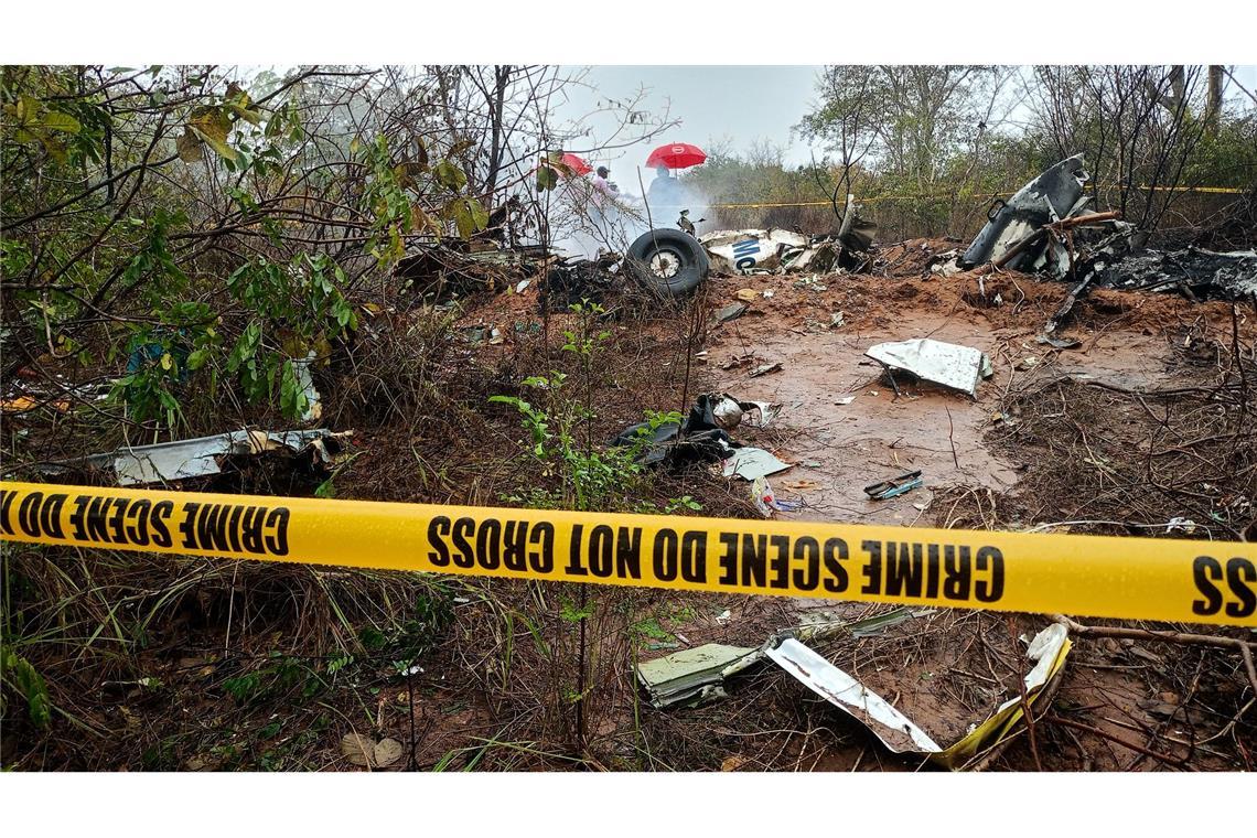 Zwei Deutsche sterben bei Absturz von Kleinflugzeug in Kenia Das Flugzeug stürzte in der Nähe von Diani ab.