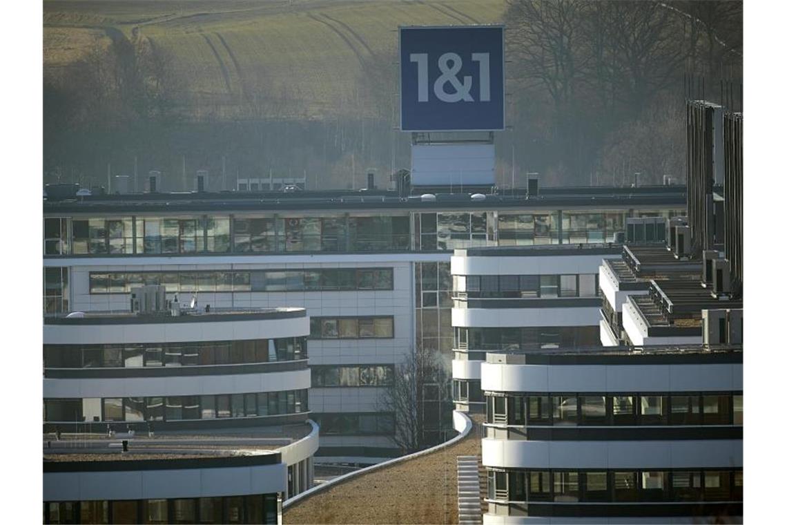 Ein neues Mobilfunknetz: 1&1 will Mitte 2023 starten Das Foto zeigt den Bürokomplex des Internetunternehmens 1&1 in Montabaur. Foto: Thomas Frey/dpa