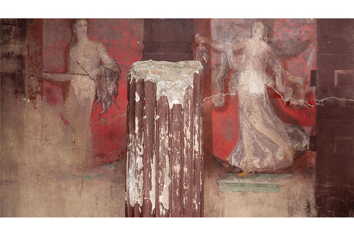 Neuer Fund in Pompeji: Großes Fresko in Festsaal Das Fresko zeigt eine Prozession.