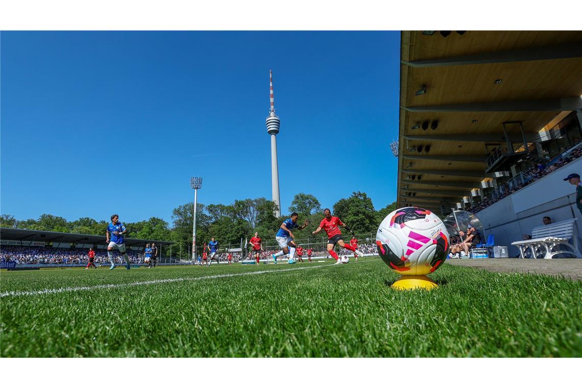 Das Gazi-Stadion vor dem Spiel.