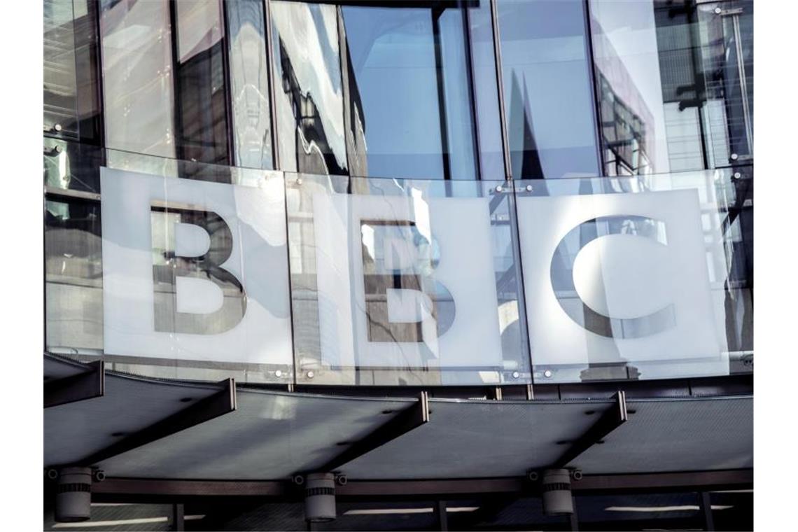 Internationale Medien stellen Arbeit in Russland ein Das Gebäude des öffentlich-rechtlichen britischen Senders BBC in London. Foto: Ian West/PA Wire/dpa