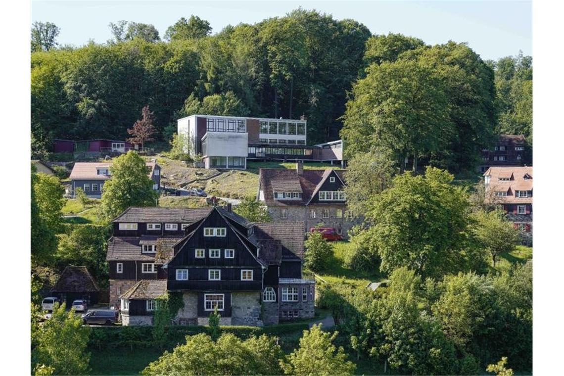 Das Gelände der ehemaligen Odenwaldschule in Heppenheim. Foto: Uwe Anspach/dpa