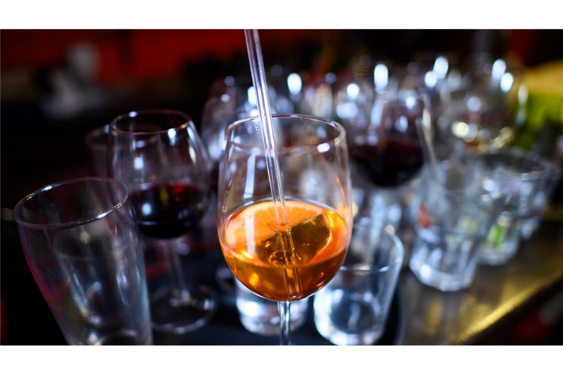 Das Gesetz regelt auch Beschränkungen für die Chemikalien Gamma-Butyrolacton (GBL) und 1,4-Butandiol (BDO). Sie sind als K.o.-Tropfen bekannt. (Symbolbild)